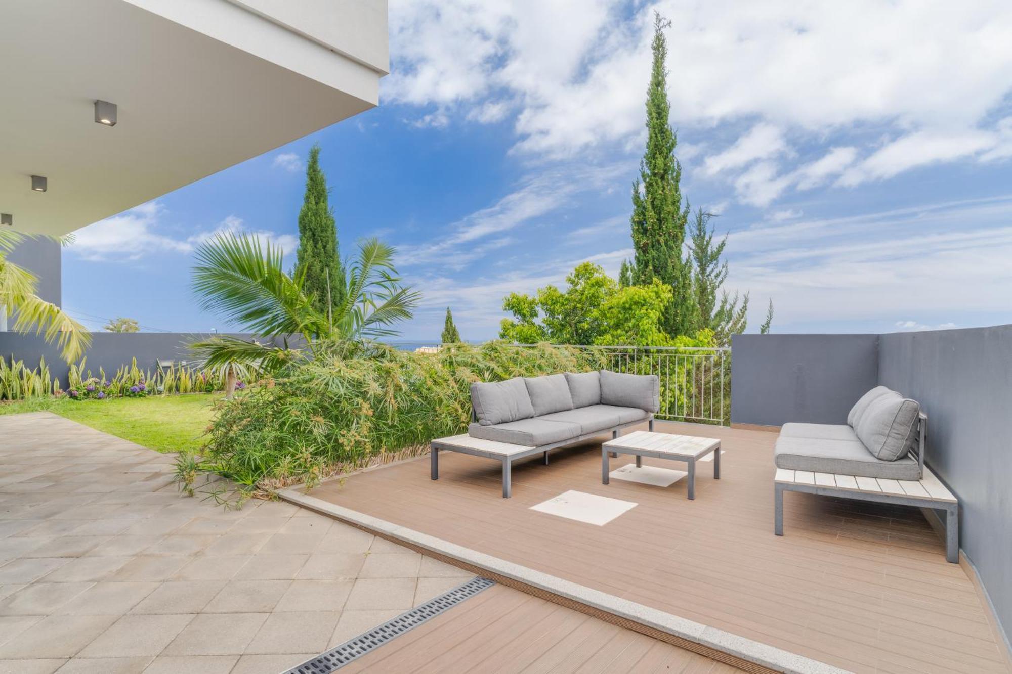 Cristiano Ronaldo Airport View Villa Santa Cruz  Ngoại thất bức ảnh